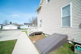 257 2nd Ave, Manistee, MI 49660 - Photo 54