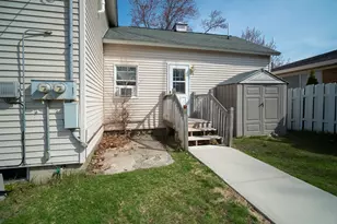 257 2nd Ave, Manistee, MI 49660 - Photo 38