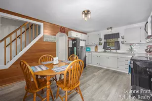 636 E Colfax St, Hastings, MI 49058 - Photo 14