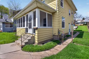 1114 Homewild Ave, Jackson, MI 49201 - Photo 2