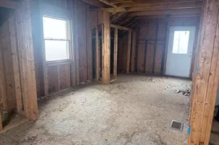 9000 Milnes Rd, Jonesville, MI 49250 - Photo 4