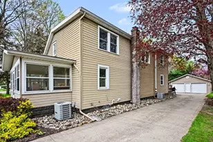 1917 E Main St, Niles, MI 49120 - Photo 24