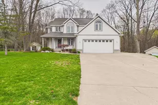 314 Caravan Rd, Norton Shores, MI 49441 - Photo 6