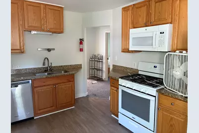 606 W Summit Street, Ann Arbor, MI 48103 - Photo 4