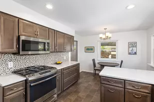 51 Westmont Dr NW, Grand Rapids, MI 49504 - Photo 8