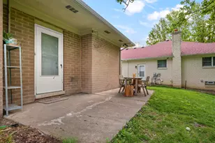 950 Gallaland Ave, Rochester Hills, MI 48307 - Photo 36