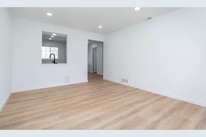 23418 Middlebelt Road #10, Farmington, MI 48336 - Photo 14