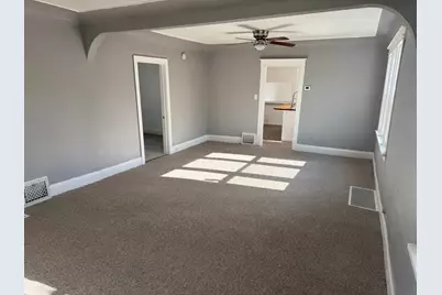 1045 E Forest Avenue, Muskegon, MI 49442 - Photo 8