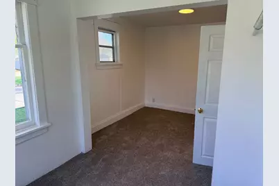 1045 E Forest Avenue, Muskegon, MI 49442 - Photo 10