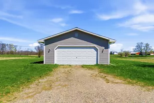 11580 Bell Oak Rd, Webberville, MI 48892 - Photo 4