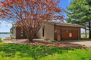 25951 Lantern Cir, Sturgis, MI 49091 - Photo 2