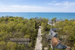 200 Marx Dr, New Buffalo, MI 49117 - Photo 2