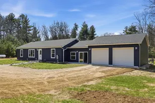 4853 Newcosta Ave, Newaygo, MI 49337 - Photo 4