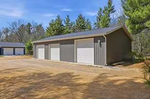 4853 Newcosta Ave, Newaygo, MI 49337 - Photo 6