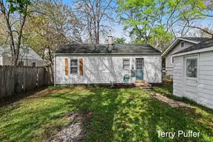 58 Lamora Ave, Battle Creek, MI 49037 - Photo 16