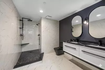801 Broadway Avenue NW #440, Grand Rapids, MI 49504 - Photo 10