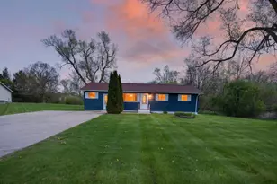 6040 Brooklyn Rd, Jackson, MI 49201 - Photo 2