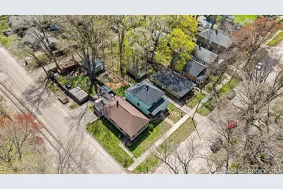 817 W Dale Avenue, Muskegon, MI 49441 - Photo 50