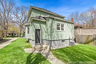 817 W Dale Avenue, Muskegon, MI 49441 - Photo 40