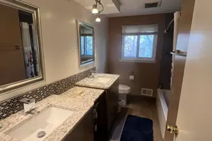 28400 Valley-Forge St, Southfield, MI 48076 - Photo 4