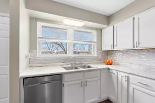 4317 Farnham Ave, Portage, MI 49002 - Photo 6