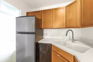 721 Whitcomb St, Kalamazoo, MI 49008 - Photo 4