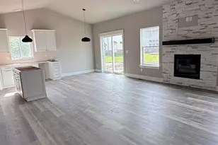 30821 Lower Ridge Dr, New Boston, MI 48164 - Photo 4