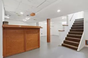 1882 Kenmore Dr, Grosse Pointe Woods, MI 48236 - Photo 14