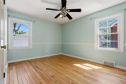 1882 Kenmore Drive, Grosse Pointe Woods, MI 48236 - Photo 24