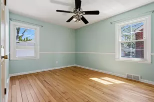 1882 Kenmore Dr, Grosse Pointe Woods, MI 48236 - Photo 24