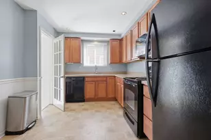 1882 Kenmore Dr, Grosse Pointe Woods, MI 48236 - Photo 12