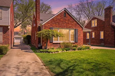 1882 Kenmore Drive, Grosse Pointe Woods, MI 48236 - Photo 4