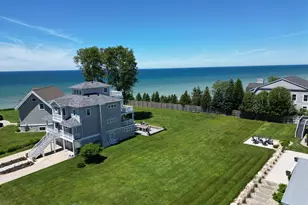 7251 Lakeview Ave, South Haven, MI 49090 - Photo 1