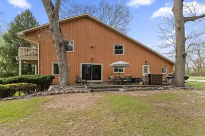 70328 Lakeview Drive, Edwardsburg, MI 49112 - Photo 2