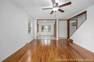 231 50th St SW, Grand Rapids, MI 49548 - Photo 8
