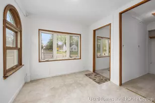 231 50th St SW, Grand Rapids, MI 49548 - Photo 6