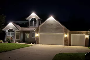 2586 Marble Ct, Zeeland, MI 49464 - Photo 2