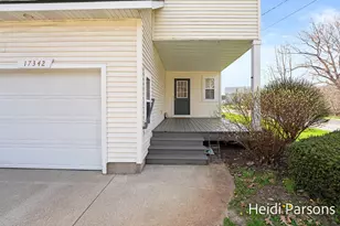 17342 Hazel St, Spring Lake, MI 49456 - Photo 2