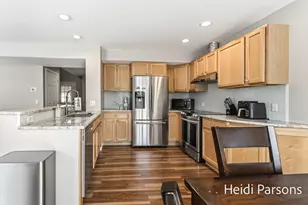 17342 Hazel St, Spring Lake, MI 49456 - Photo 12