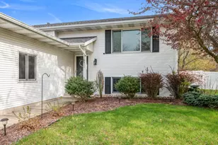 83 Windflower St NE, Comstock Park, MI 49321 - Photo 4