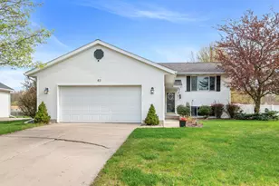 83 Windflower St NE, Comstock Park, MI 49321 - Photo 2