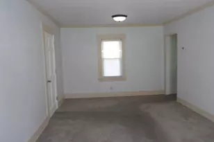 39 Troy St, Battle Creek, MI 49037 - Photo 4