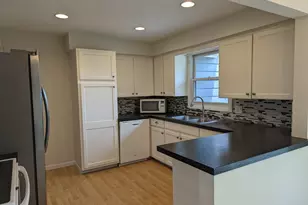 54 W 35th St, Holland, MI 49423 - Photo 8