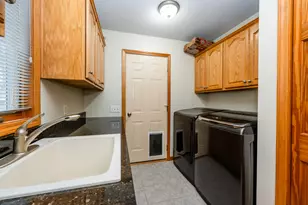 4030 Kendall Dr, Saint Joseph, MI 49085 - Photo 18