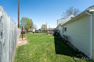 141 Highland Dr, Rockford, MI 49341 - Photo 4