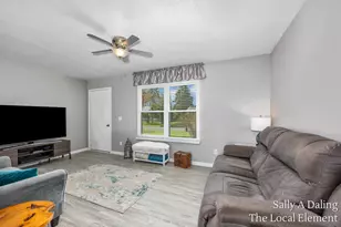 808 E Grant St, Greenville, MI 48838 - Photo 12