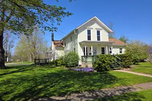403 Ann St, Union City, MI 49094 - Photo 2