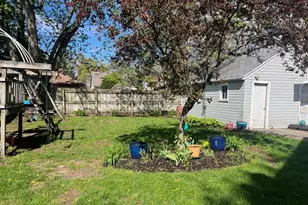 2663 Wyoming Ave SW, Wyoming, MI 49519 - Photo 12
