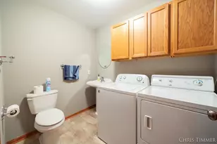 2353 Valarie Dr, Zeeland, MI 49464 - Photo 32