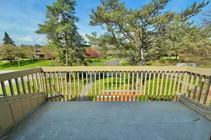 1651 S Hill Blvd, Bloomfield Hills, MI 48304 - Photo 18